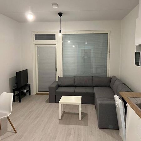 Ihana Huoneisto Juna Aseman Vieressae. Vantaa Kültér fotó