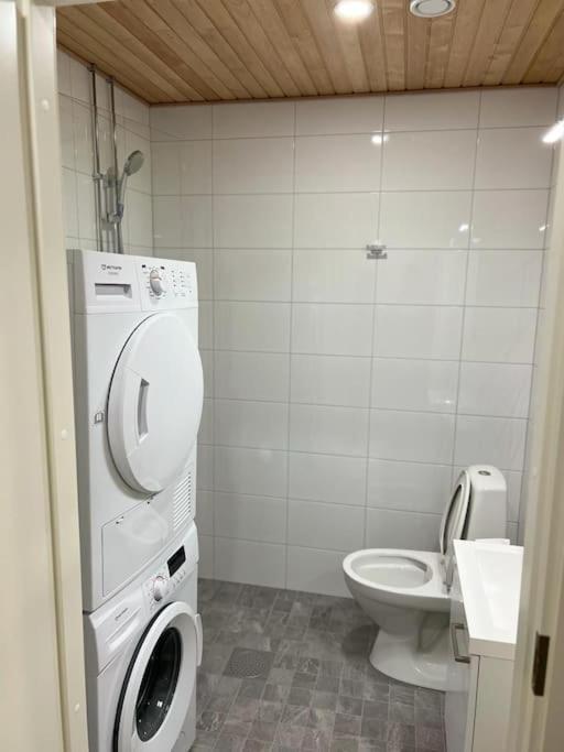 Ihana Huoneisto Juna Aseman Vieressae. Vantaa Kültér fotó